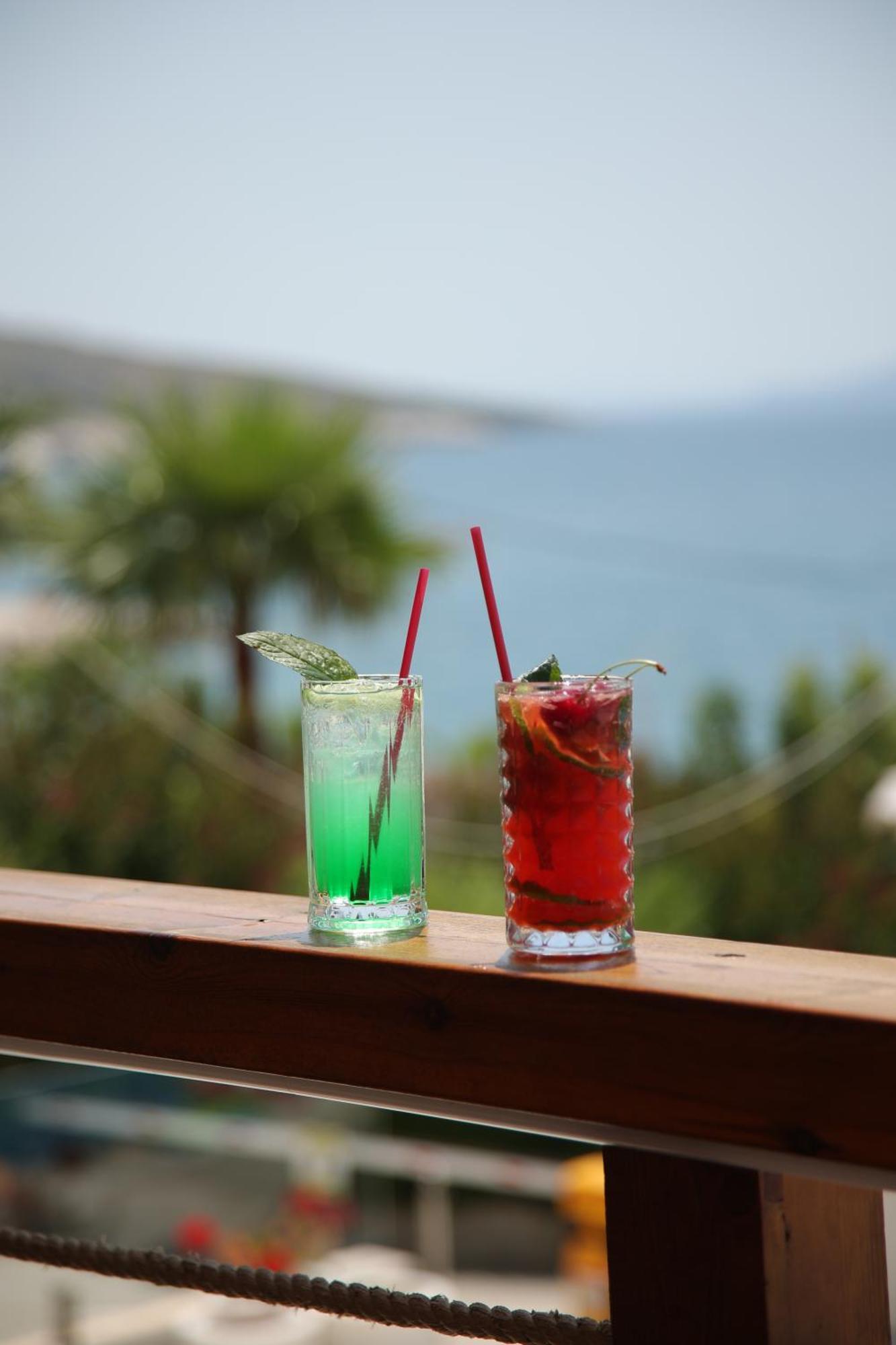 Harbour Hotel Sarande Exterior photo