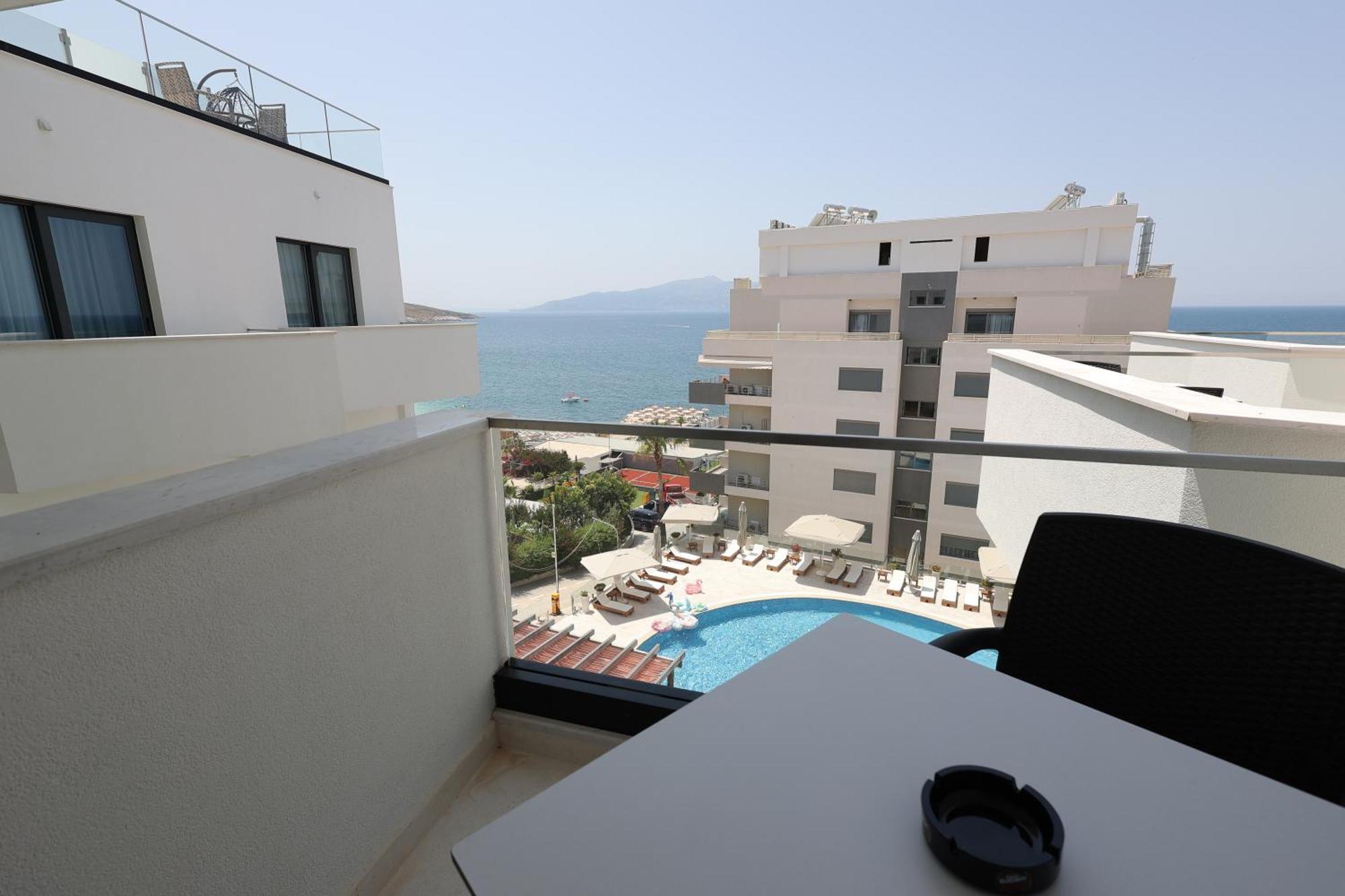 Harbour Hotel Sarande Exterior photo